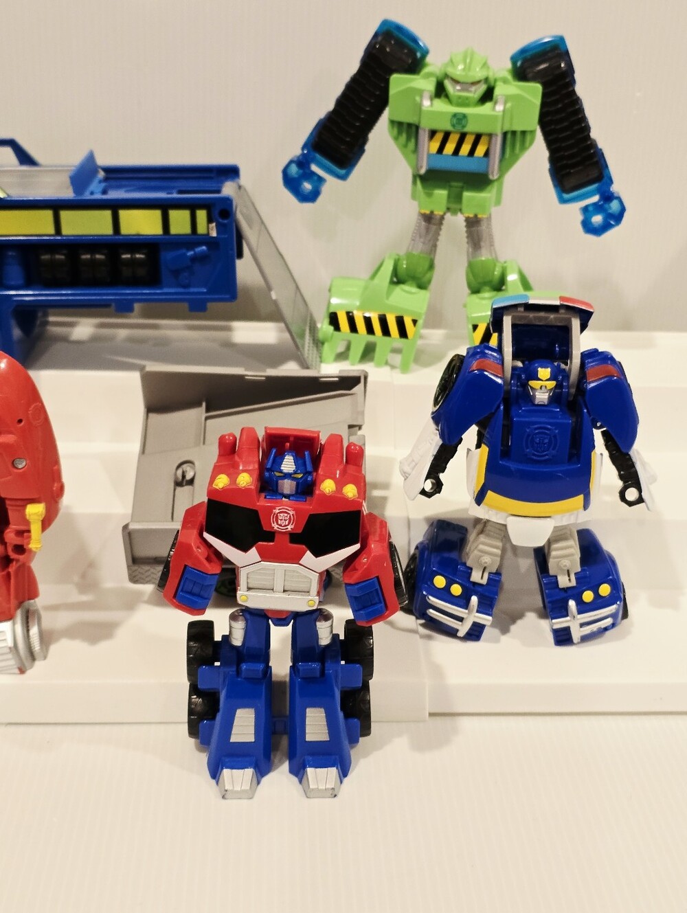 Transformers Rescue Bots Optimus Prime Racing Trailer and Figure Set - Picture 8 of 15